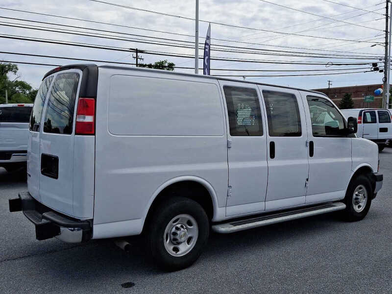 2024 Chevrolet Express 2500