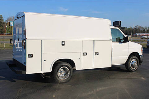 2025 Ford E-Series