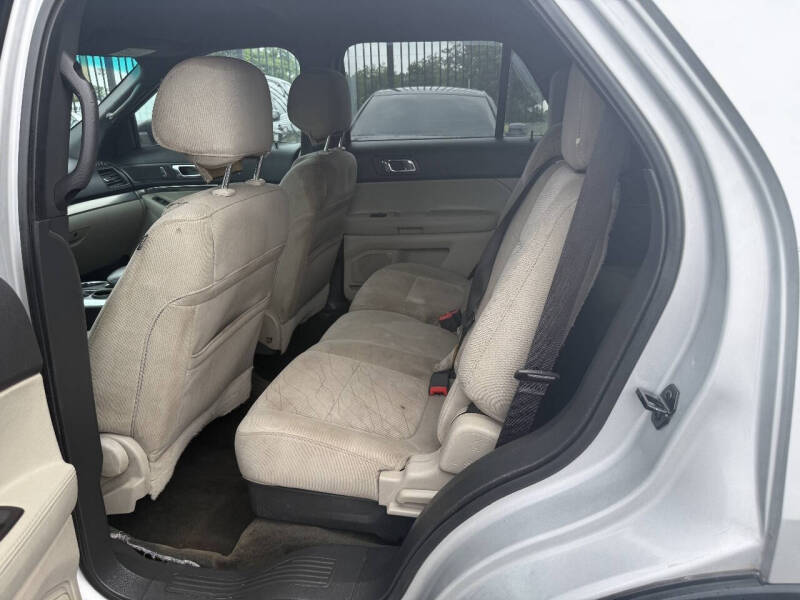 2014 Ford Explorer