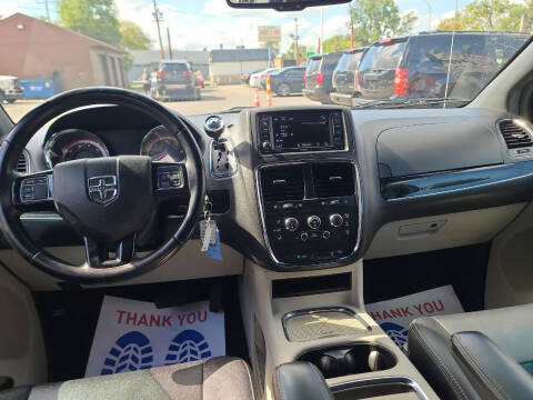 2016 Dodge Grand Caravan American Value Package