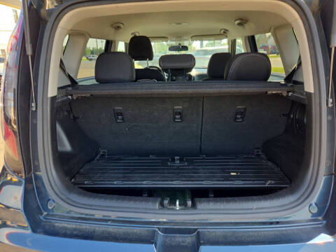 2017 Kia Soul +