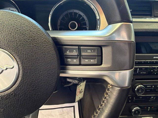 2013 Ford Mustang V6 Premium