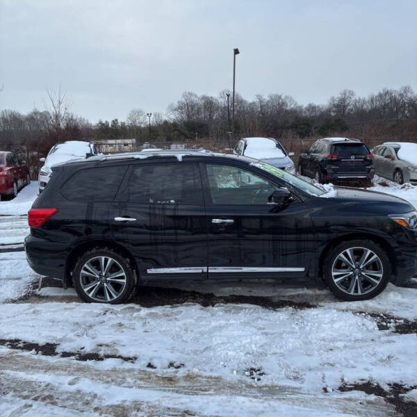 2019 Nissan Pathfinder Platinum