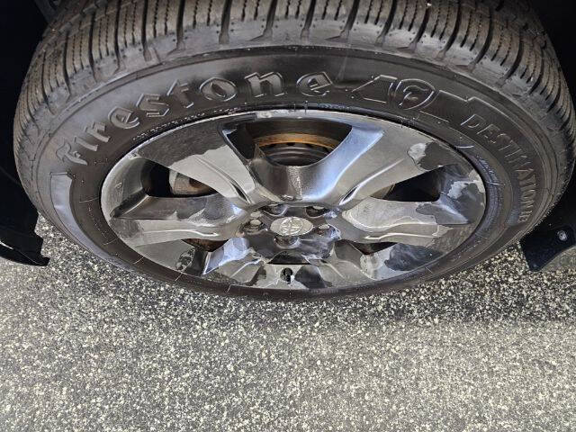 2012 Toyota Sienna SE 8-Passenger