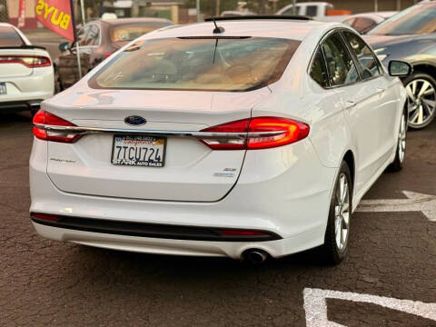 2017 Ford Fusion SE