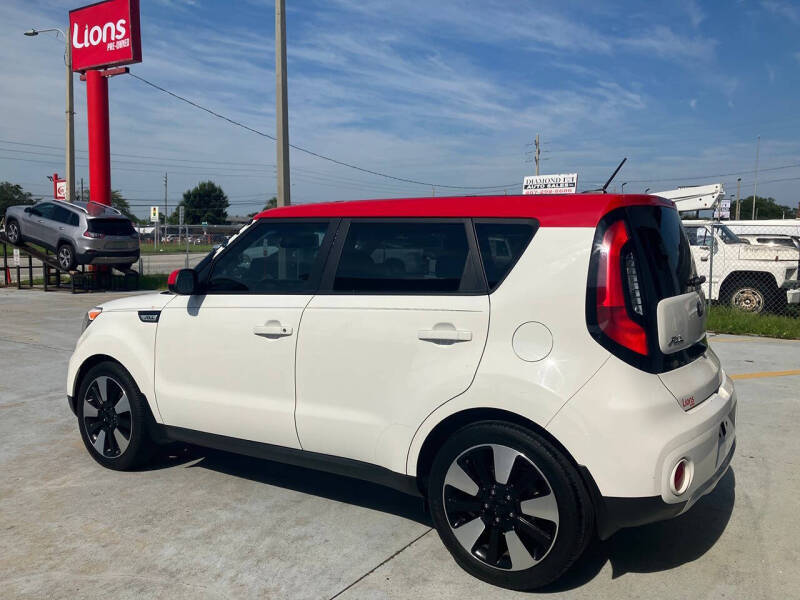 2018 Kia Soul +