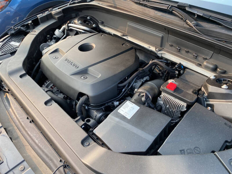 2019 Volvo XC60 T5 Momentum