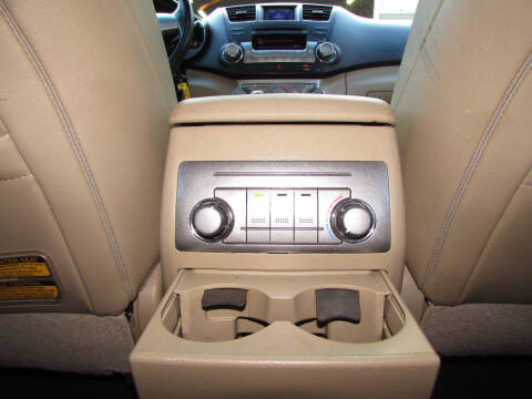 2012 Toyota Highlander SE