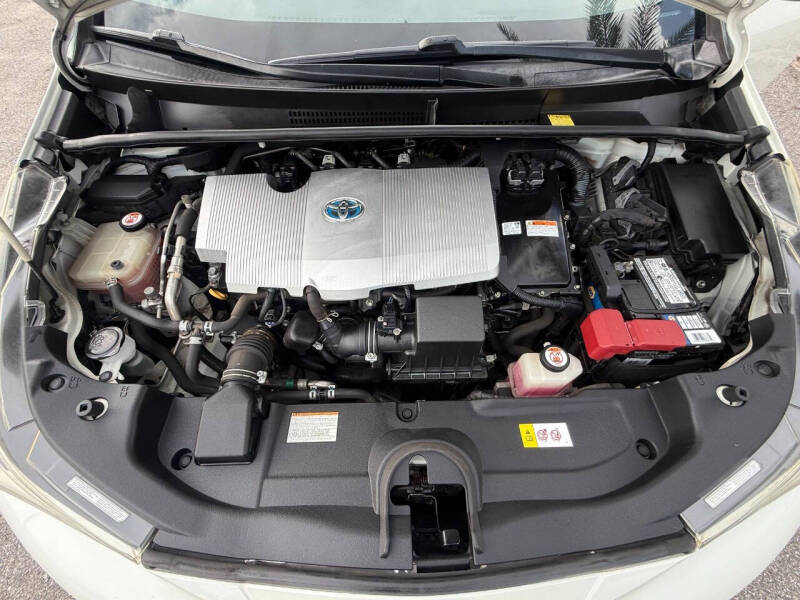 2017 Toyota Prius Three Touring