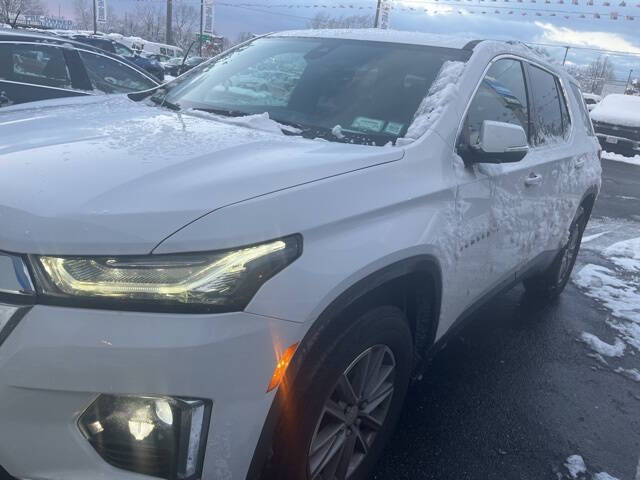 2023 Chevrolet Traverse LT Leather