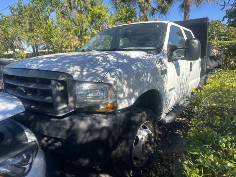 2004 Ford F-550's photo