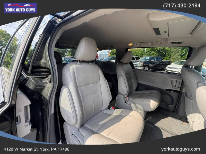 2015 Toyota Sienna