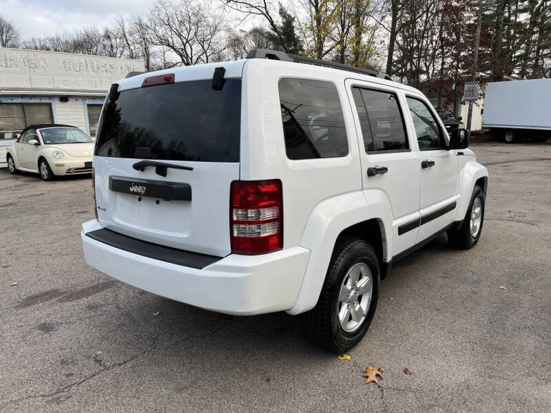 2011 Jeep Liberty Sport