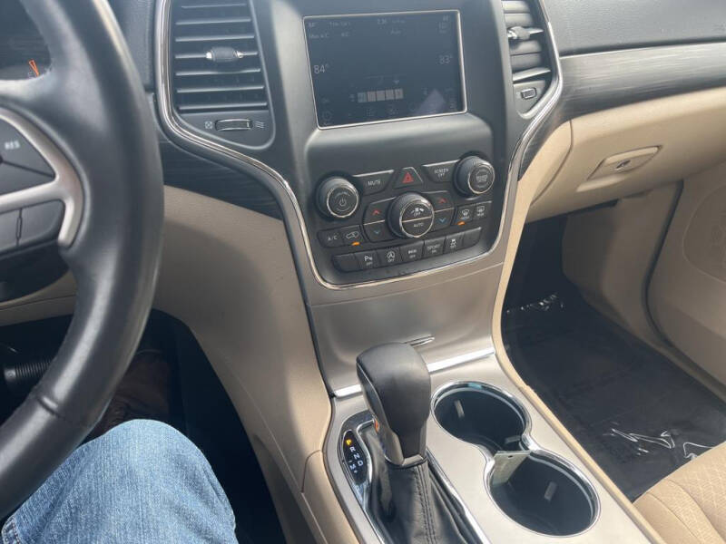 2019 Jeep Grand Cherokee Laredo E