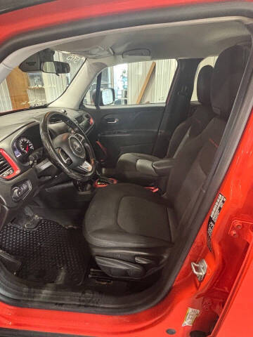 2017 Jeep Renegade Trailhawk