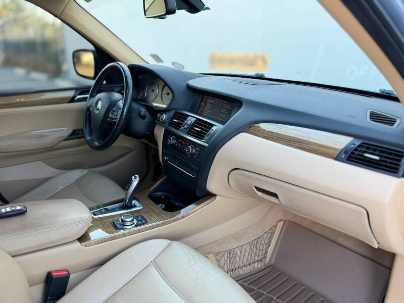 2011 BMW X3 xDrive28i