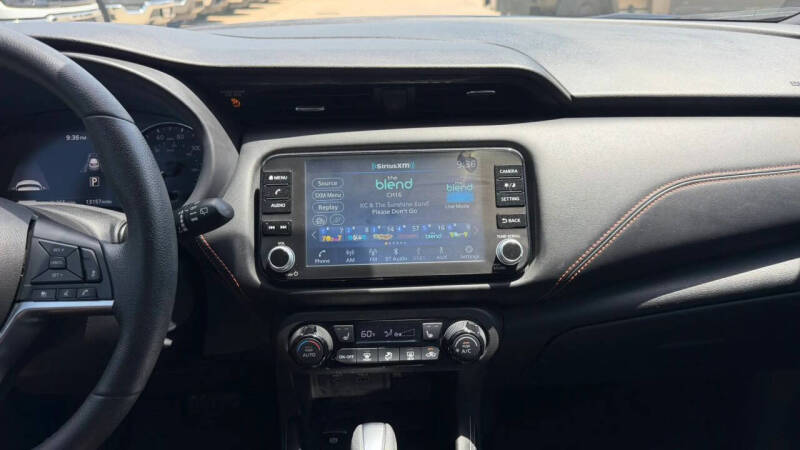 2024 Nissan Kicks SR