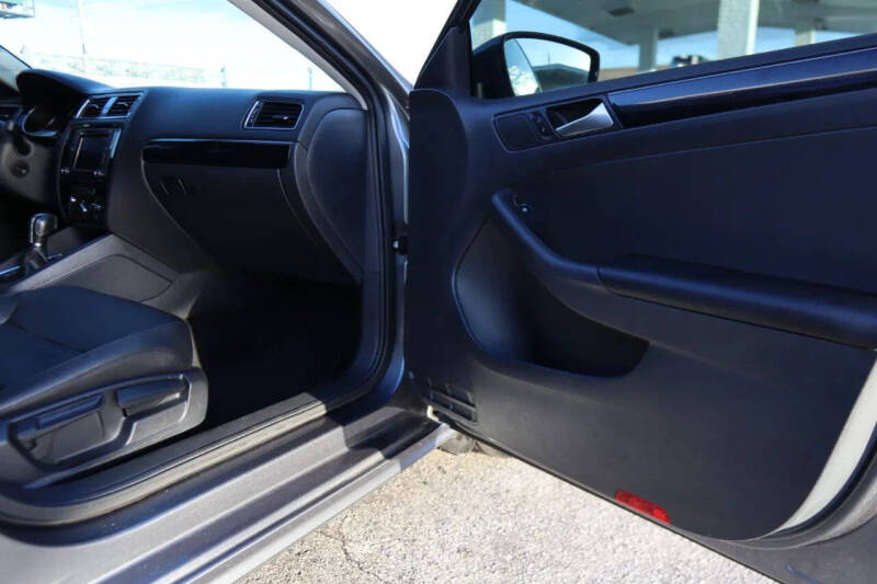 2016 Volkswagen Jetta