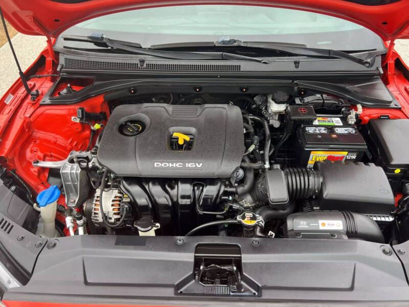 2019 Hyundai Veloster 2.0L Premium