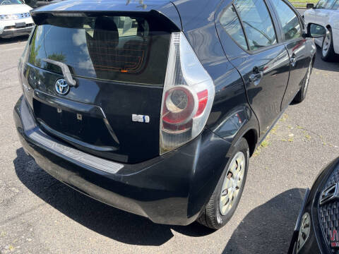 2012 Toyota Prius c Two