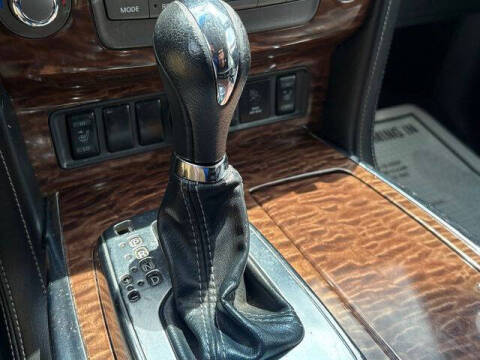 2017 Nissan Armada SV