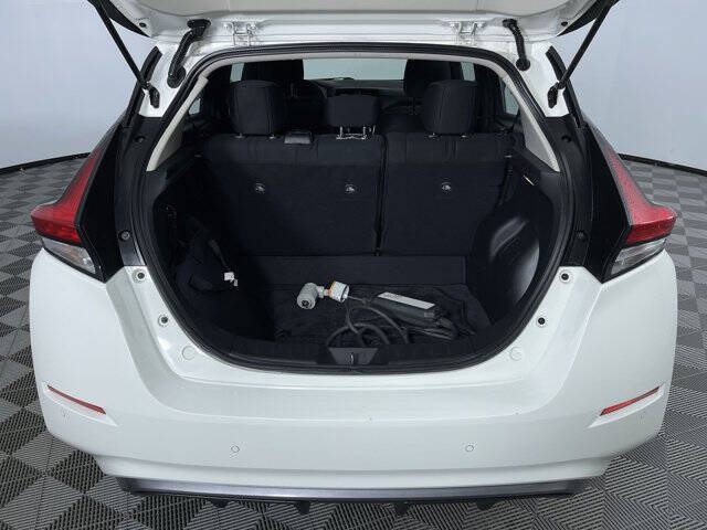 2025 Nissan LEAF S