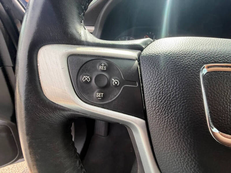 2017 GMC Acadia SLE-2