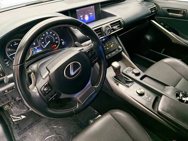 2018 Lexus IS 300