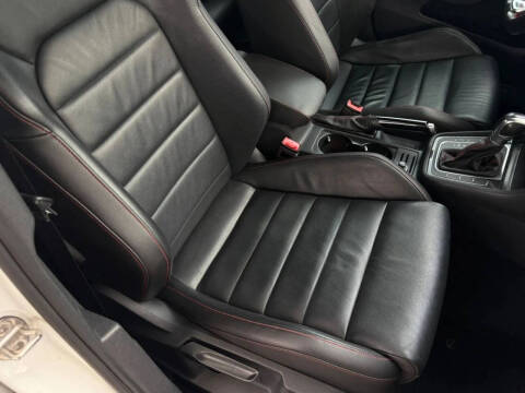 2017 Volkswagen Golf GTI