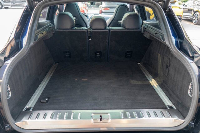 2021 Aston Martin DBX