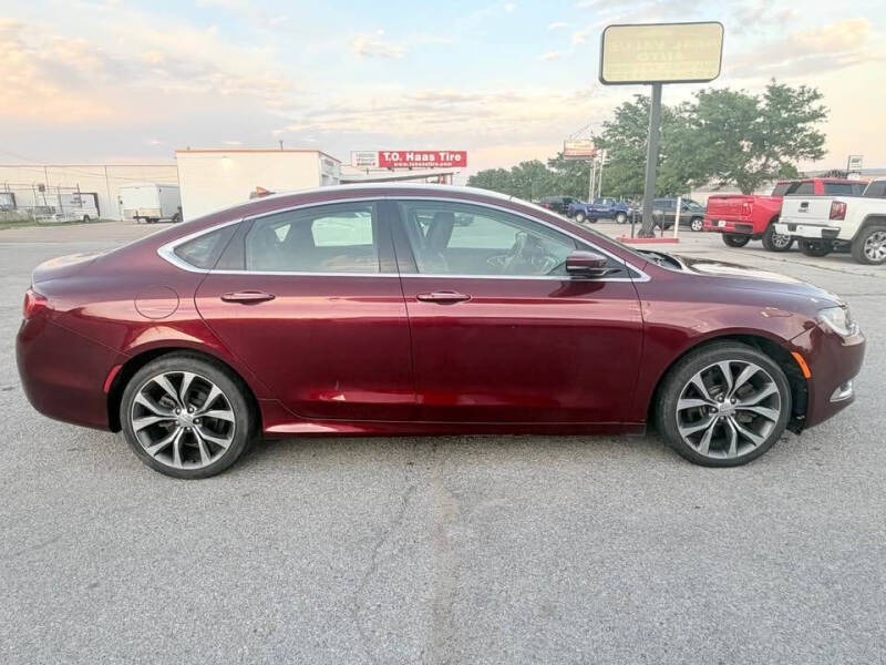 2016 Chrysler 200 C