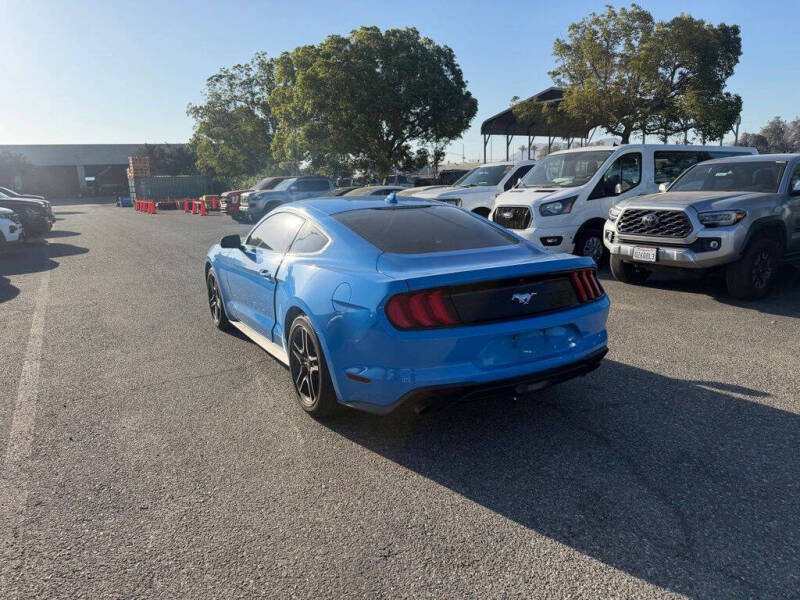 2022 Ford Mustang EcoBoost