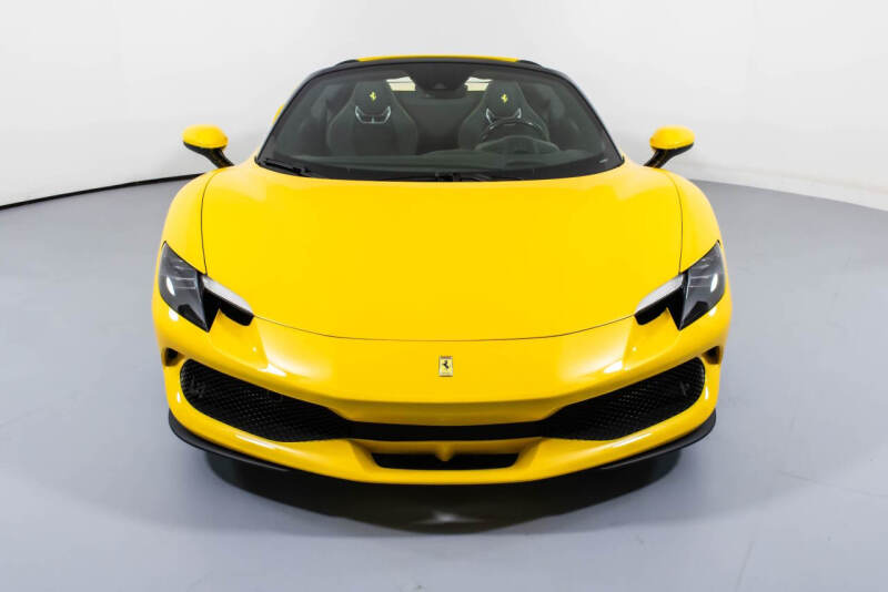 2023 Ferrari 296 GTS