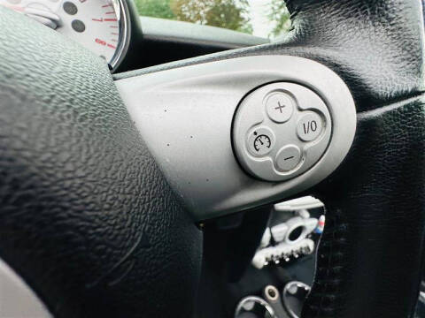 2009 MINI Cooper John Cooper Works