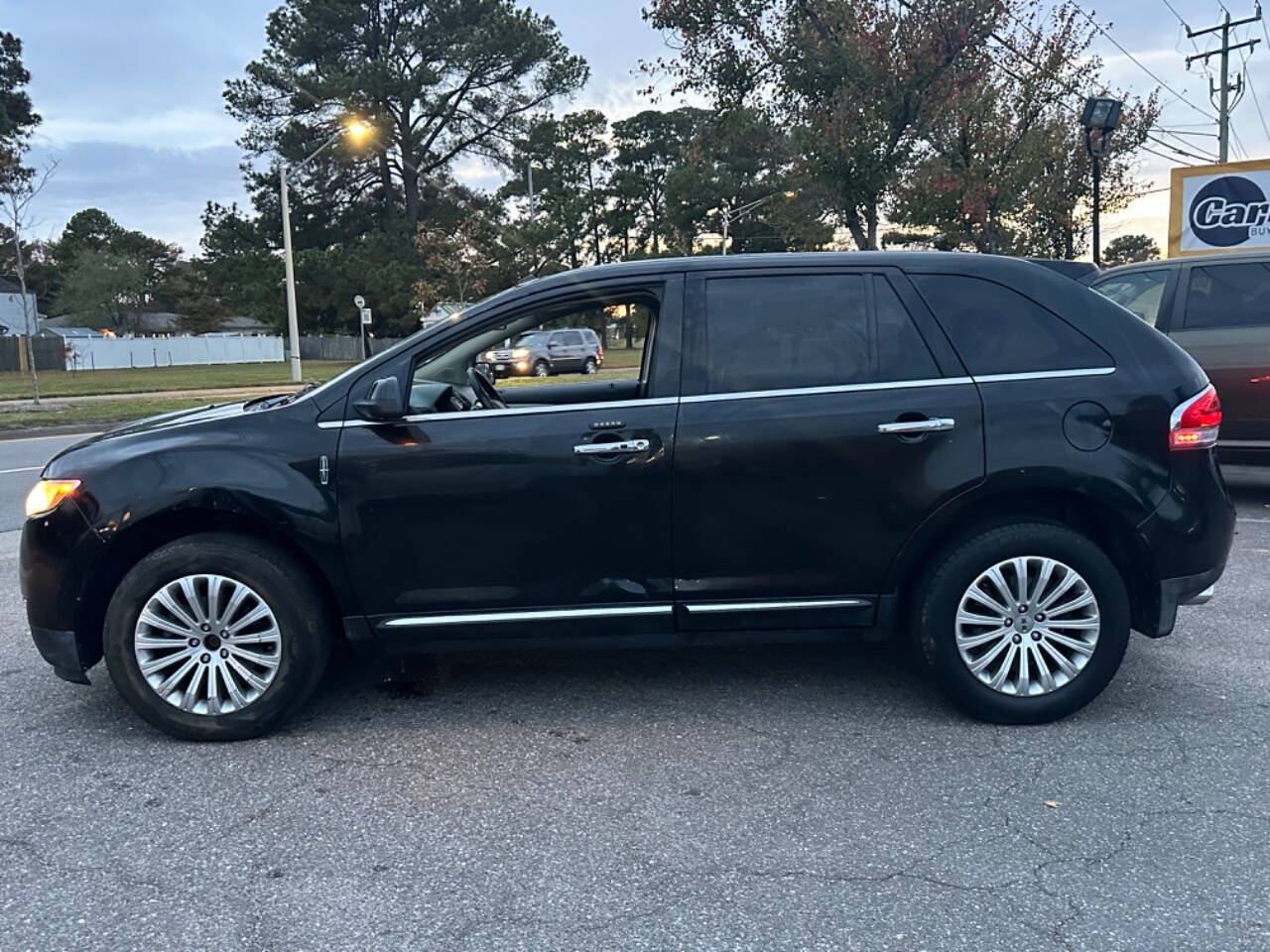 2013 Lincoln MKX for sale at CarMood in Virginia Beach, VA