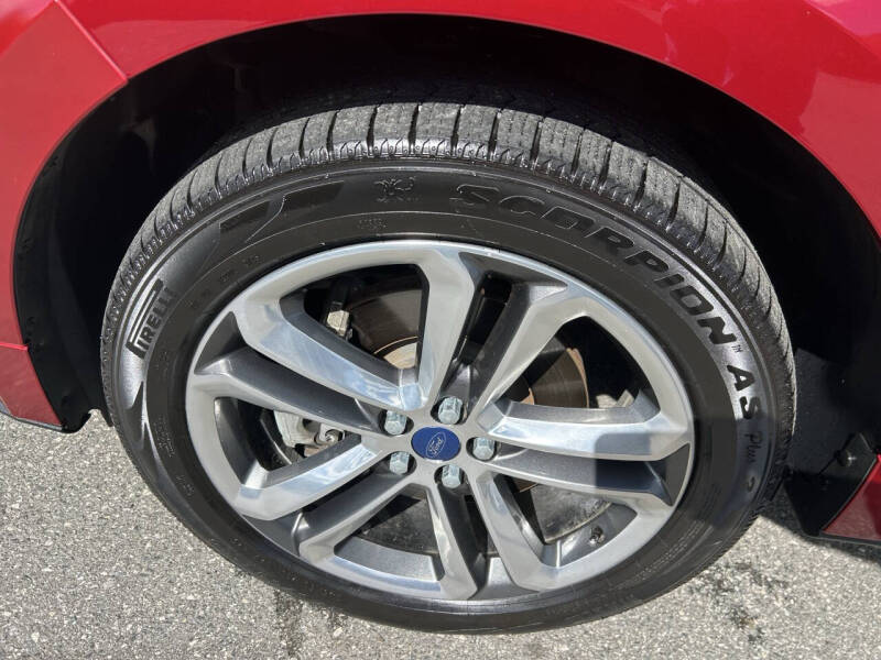2017 Ford Edge Sport