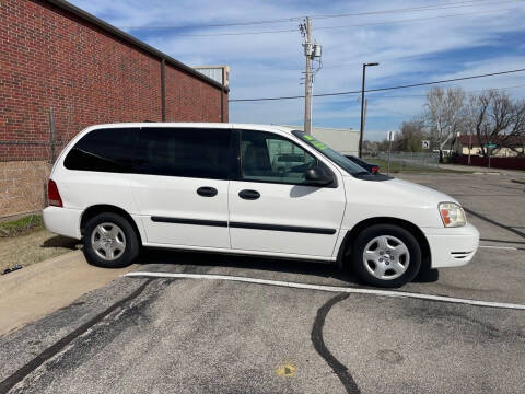 2004 Ford Freestar S
