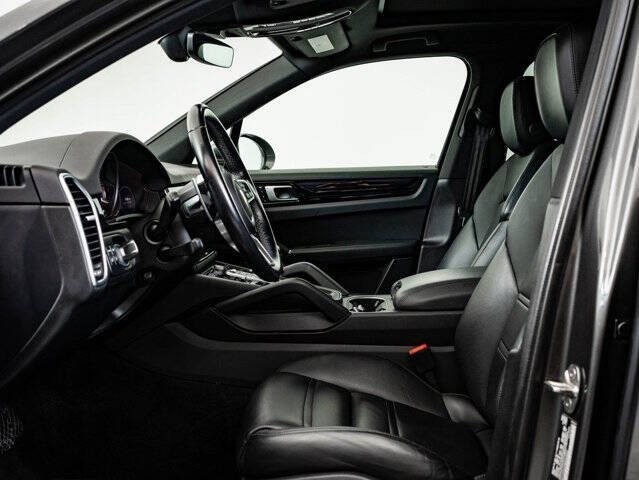 2022 Porsche Cayenne E-Hybrid