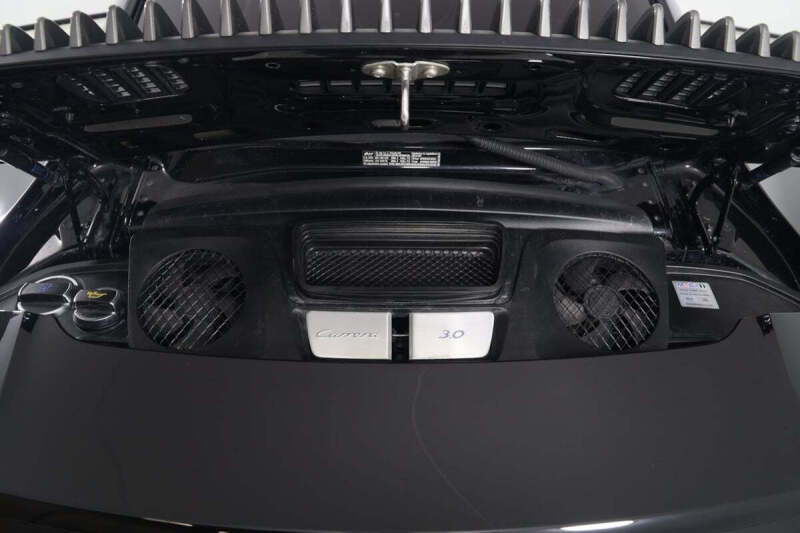 2019 Porsche 911 Carrera