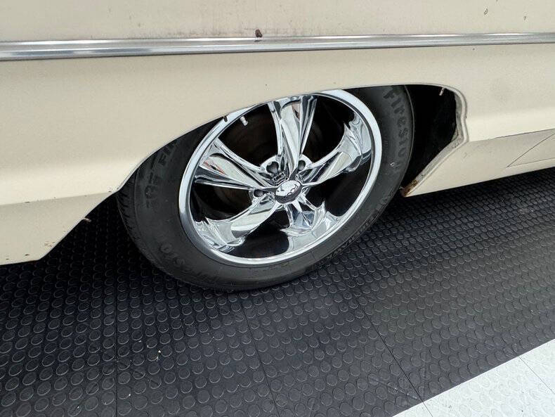 1964 Ford Thunderbird