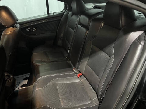 2015 Ford Taurus Limited