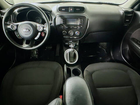 2015 Kia Soul +