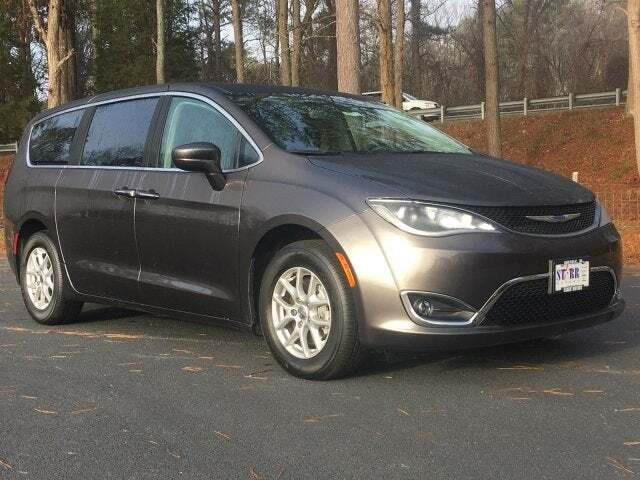 2020 Chrysler Pacifica Touring