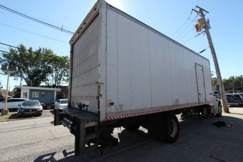 2015 Freightliner M2 106