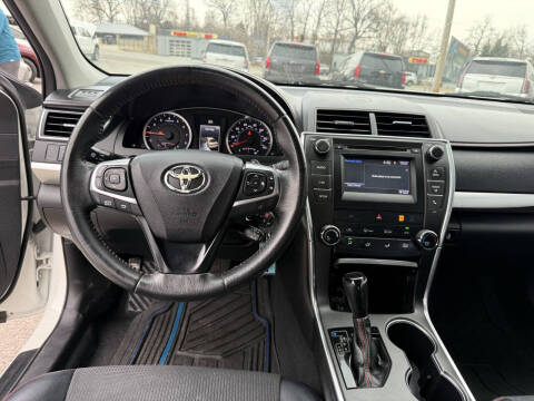 2017 Toyota Camry SE