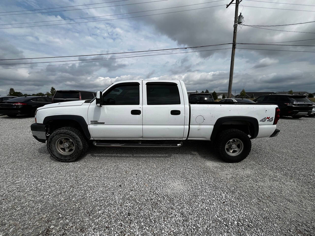 2006 Chevrolet Silverado 2500HD for sale at Quartz Auto Sales in Indianapolis, IN