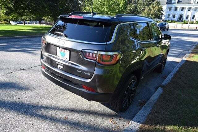 2018 Jeep Compass Limited photo 5