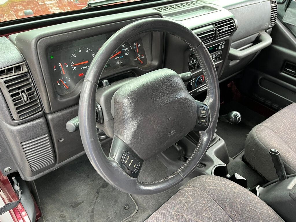 2001 Jeep Wrangler 37