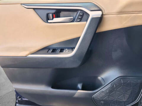 2020 Toyota RAV4 Limited