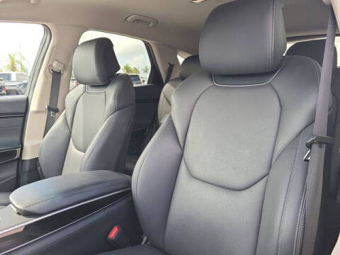 2025 Genesis GV70 2.5T Standard